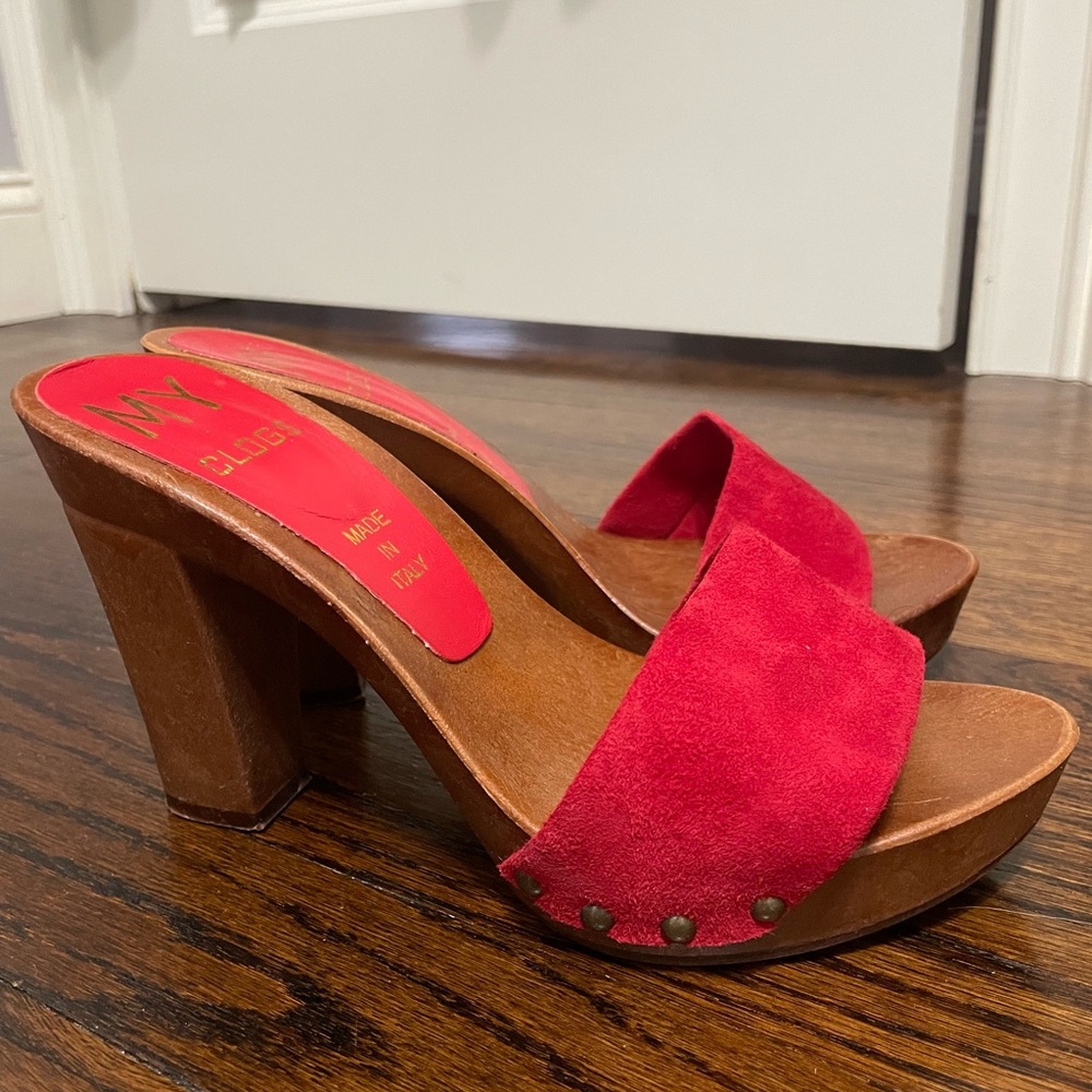 Red Clogs